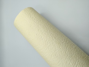 69D 003 640MM krémová